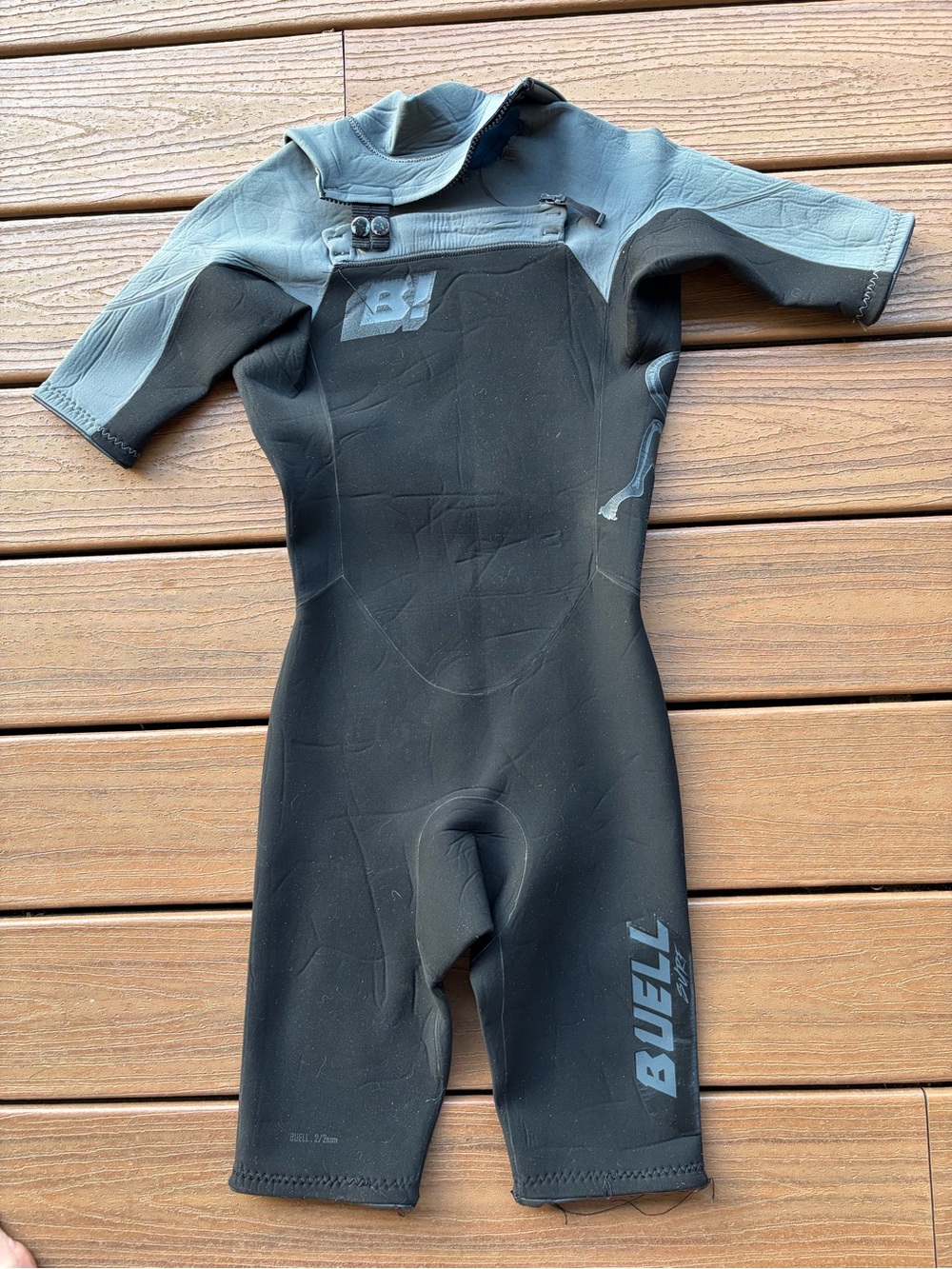 Kids Buell spring suit wetsuit J14 size needs zipper help